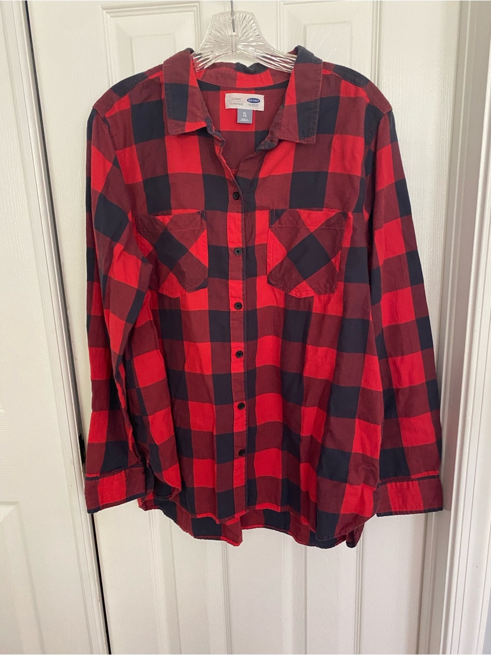 Old Navy Red & Black Buffalo Plaid Button-Up Classic. Like new.  XL  Offer?